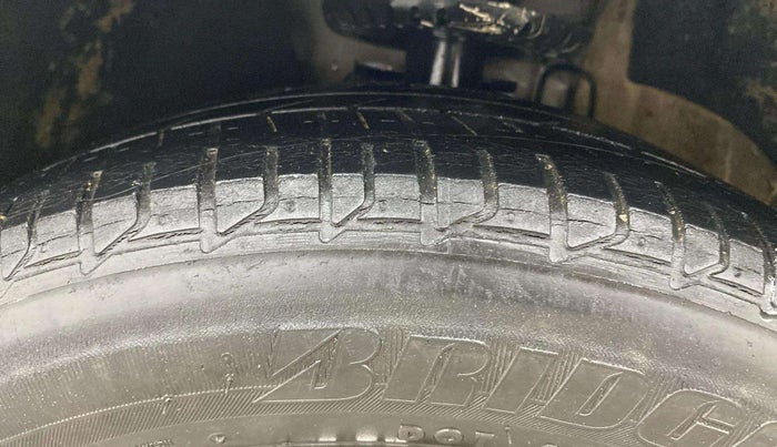 2018 Skoda Rapid STYLE 1.6 MPI AT, Petrol, Automatic, 91,985 km, Left Front Tyre Tread