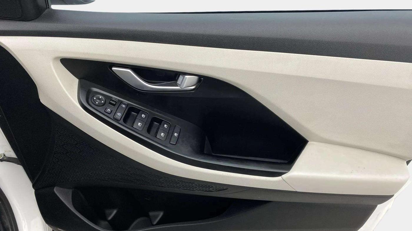 2021 Hyundai Creta SX 1.5 DIESEL, Diesel, Manual, 28,952 km, Driver Side Door Panels Control