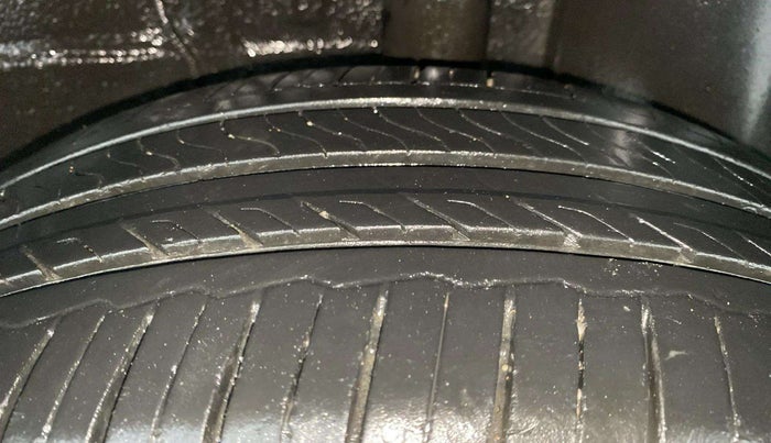 2022 Tata ALTROZ XZ PLUS PETROL, Petrol, Manual, 15,943 km, Left Rear Tyre Tread