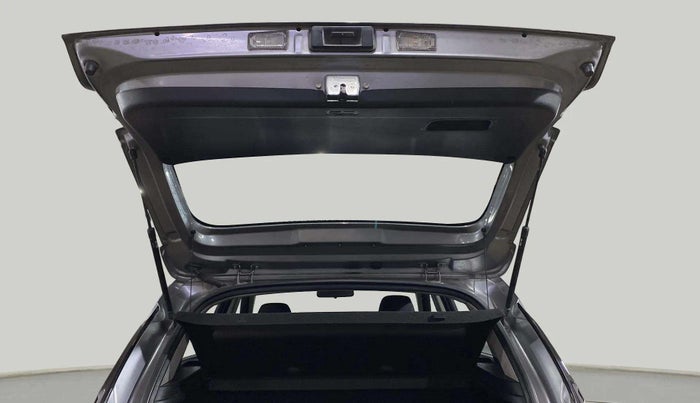 2020 KIA SONET HTK PLUS 1.5 AT, Diesel, Automatic, 97,886 km, Boot Door Open
