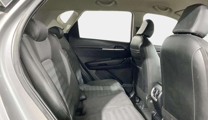 2020 KIA SONET HTK PLUS 1.5 AT, Diesel, Automatic, 97,886 km, Right Side Rear Door Cabin