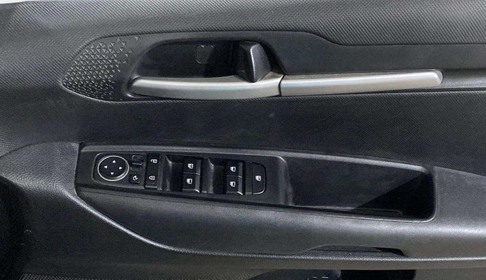 2020 KIA SONET HTK PLUS 1.5 AT, Diesel, Automatic, 97,886 km, Driver Side Door Panels Control