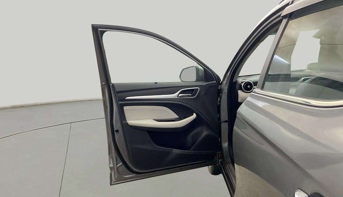 2021 MG ASTOR SHARP 1.5 CVT, Petrol, Automatic, 57,081 km, LHS Front Door