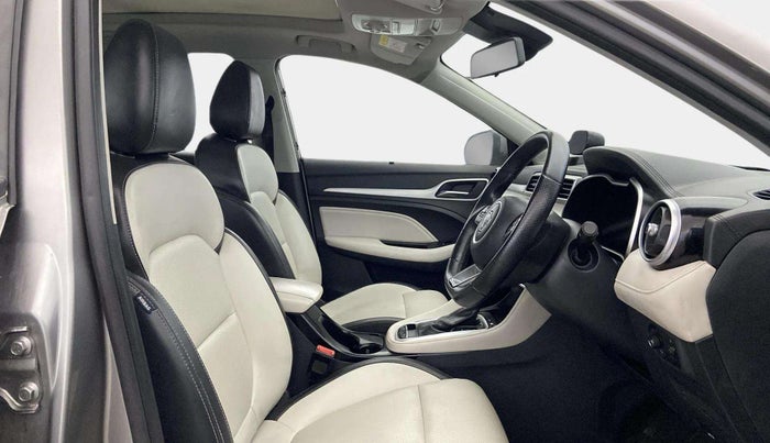 2021 MG ASTOR SHARP 1.5 CVT, Petrol, Automatic, 57,081 km, Right Side Front Door Cabin
