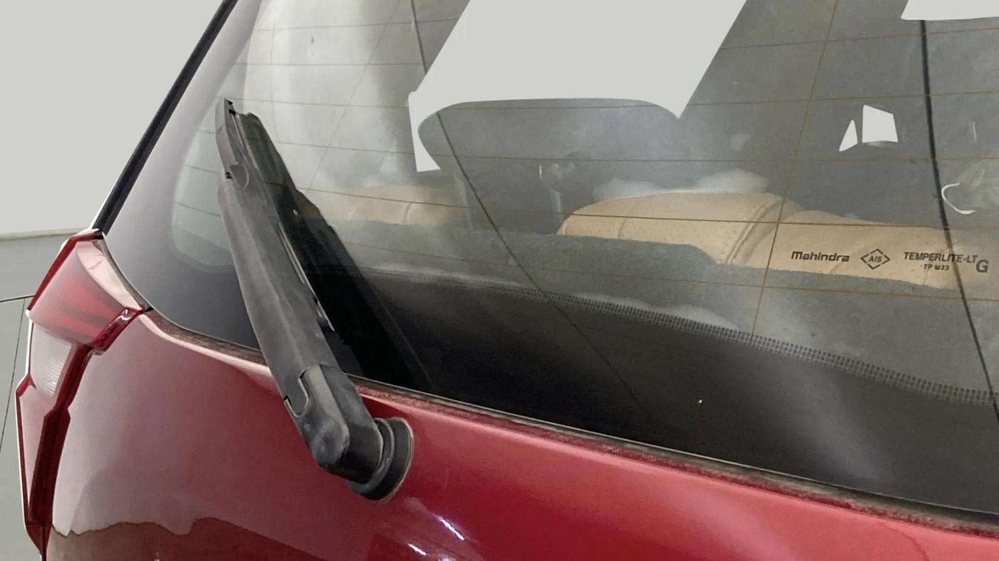 2019 Mahindra XUV500 W5, Diesel, Manual, 54,872 km, Rear Wiper