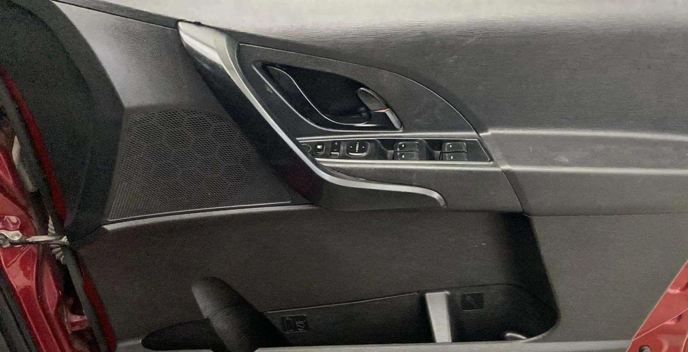 2019 Mahindra XUV500 W5, Diesel, Manual, 54,872 km, Driver Side Door Panels Control