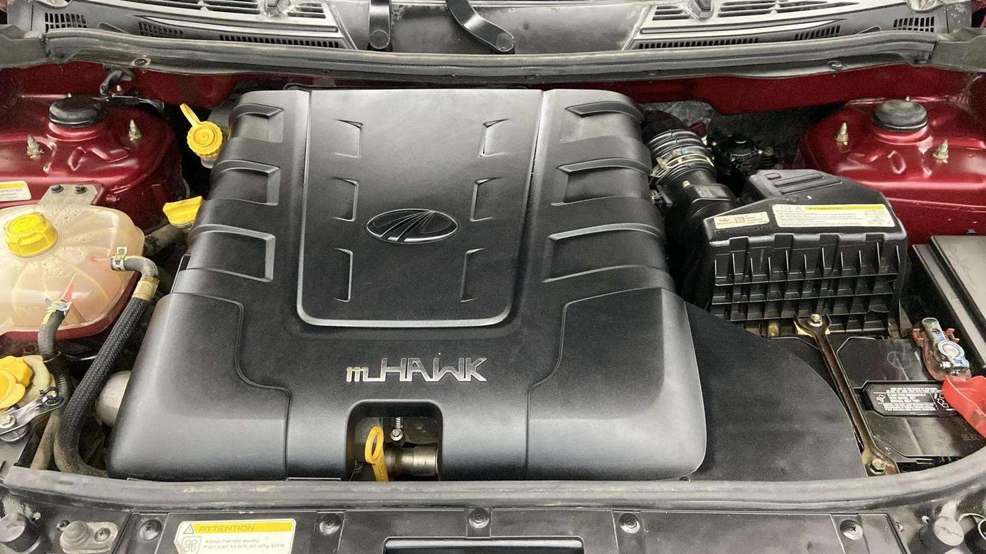 2019 Mahindra XUV500 W5, Diesel, Manual, 54,872 km, Engine View