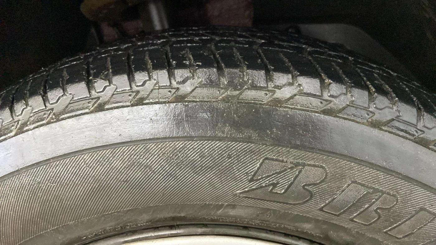 2019 Mahindra XUV500 W5, Diesel, Manual, 54,872 km, Right Front Tyre Tread