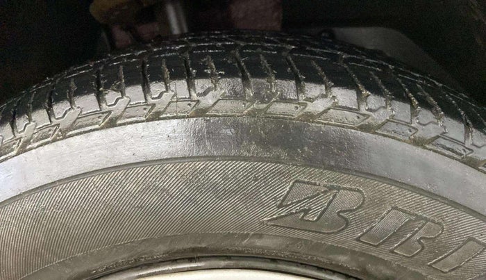 2019 Mahindra XUV500 W5, Diesel, Manual, 54,649 km, Right Front Tyre Tread