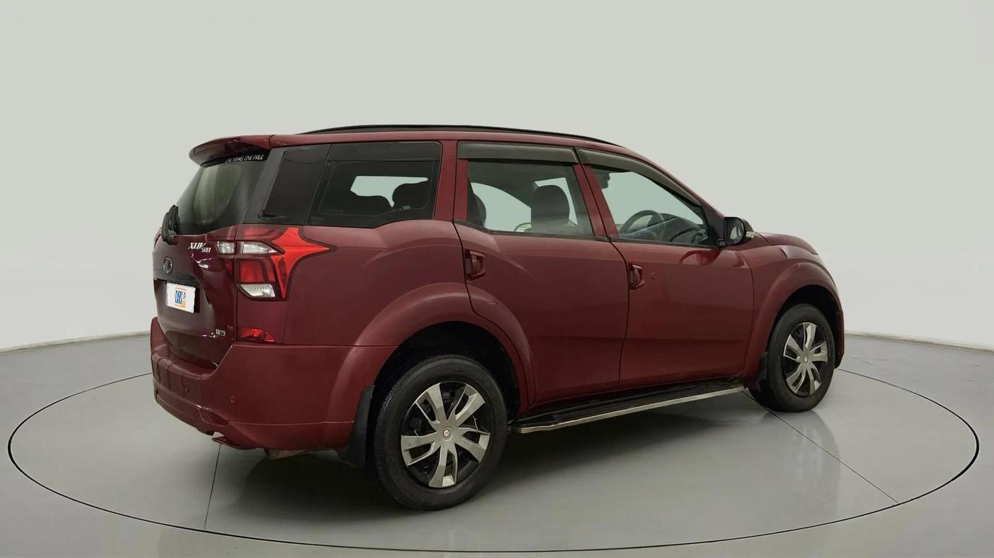 2019 Mahindra XUV500 W5, Diesel, Manual, 54,872 km, Right Back Diagonal