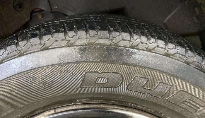 2019 Mahindra XUV500 W5, Diesel, Manual, 54,649 km, Right Rear Tyre Tread