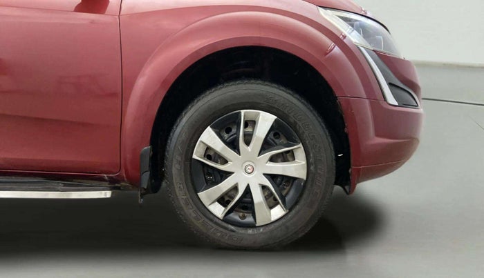 2019 Mahindra XUV500 W5, Diesel, Manual, 54,649 km, Right Front Wheel