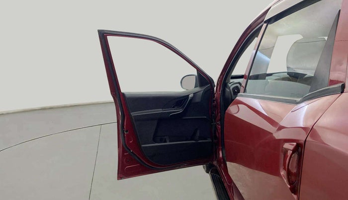 2019 Mahindra XUV500 W5, Diesel, Manual, 54,649 km, LHS Front Door