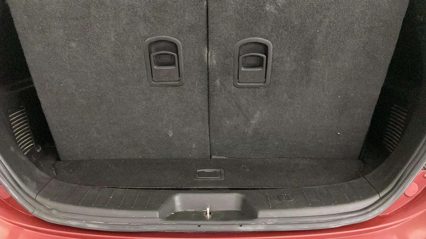 2019 Mahindra XUV500 W5, Diesel, Manual, 54,872 km, Boot Inside