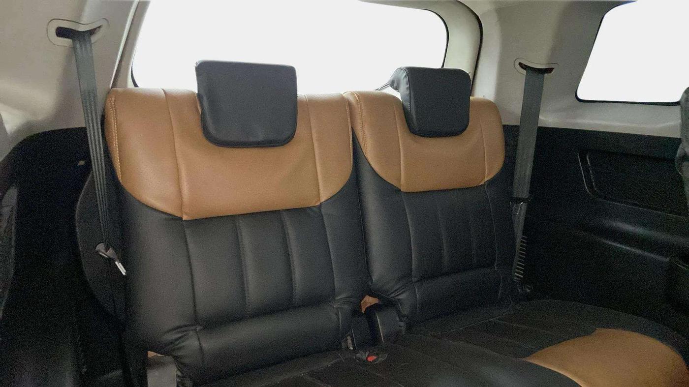 2019 Mahindra XUV500 W5, Diesel, Manual, 54,872 km, Third Seat Row ( optional )
