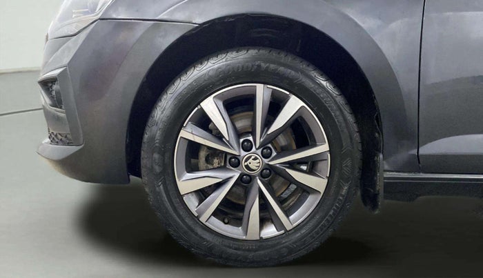 2022 Skoda SLAVIA STYLE 1.0L TSI MT, Petrol, Manual, 30,259 km, Left Front Wheel