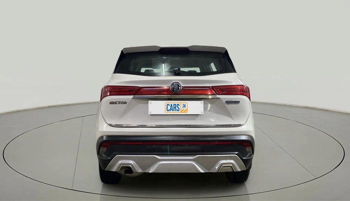 2020 MG HECTOR SUPER HYBRID 1.5 PETROL, Petrol, Manual, 43,049 km, Back/Rear
