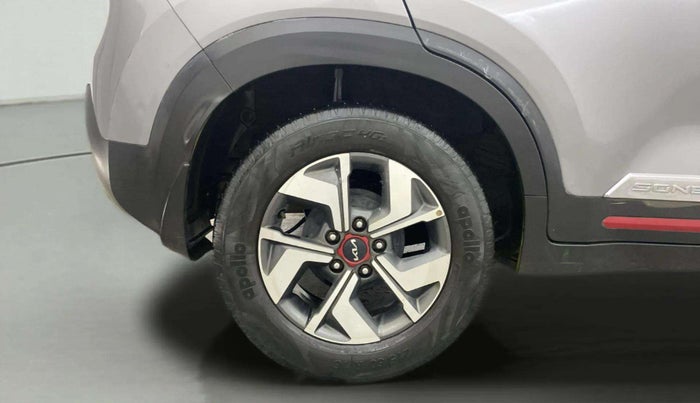 2021 KIA SONET GTX PLUS 1.5 AT, Diesel, Automatic, 74,266 km, Right Rear Wheel