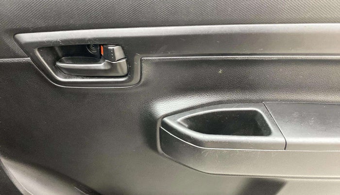 2022 Maruti S PRESSO VXI PLUS AMT, Petrol, Automatic, 17,219 km, Driver Side Door Panels Control