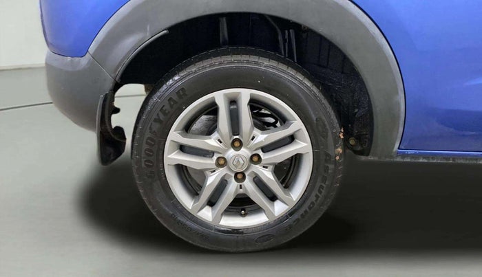 2020 Renault TRIBER RXZ, Petrol, Manual, 96,154 km, Right Rear Wheel