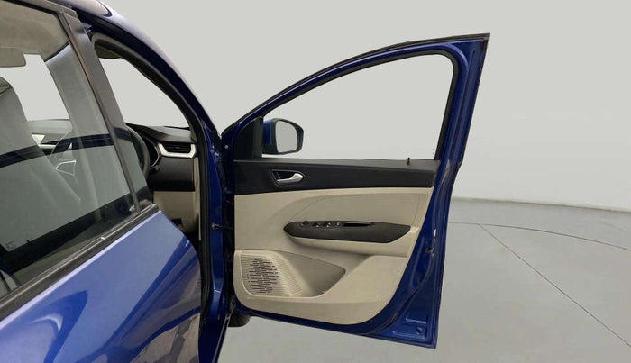 2020 Renault TRIBER RXZ, Petrol, Manual, 96,154 km, RHS Front Door