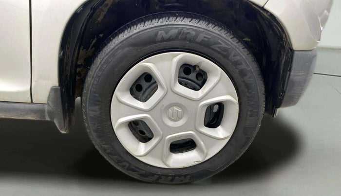 2022 Maruti S PRESSO VXI+, Petrol, Manual, 23,347 km, Right Front Wheel
