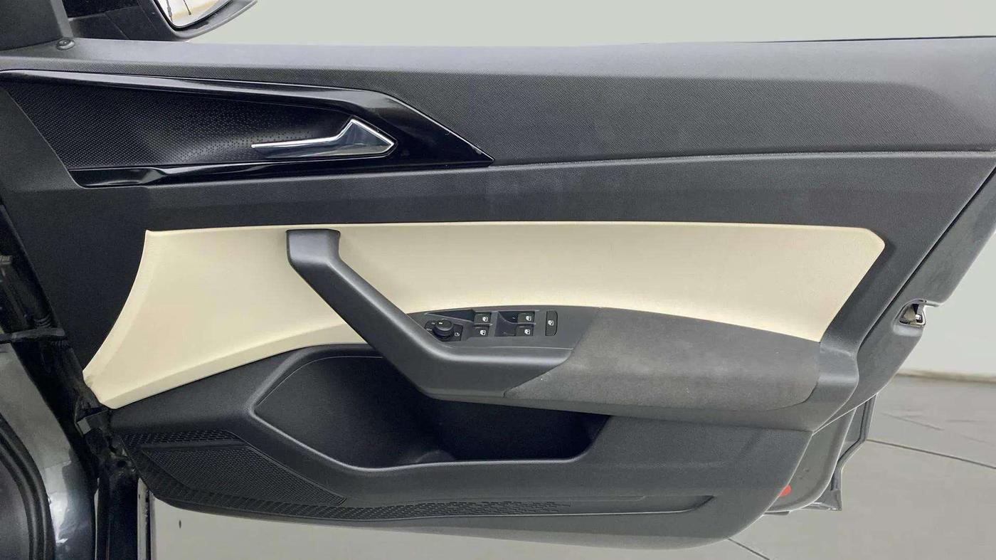 2023 Skoda SLAVIA AMBITION 1.0L TSI AT, Petrol, Automatic, 12,391 km, Driver Side Door Panels Control