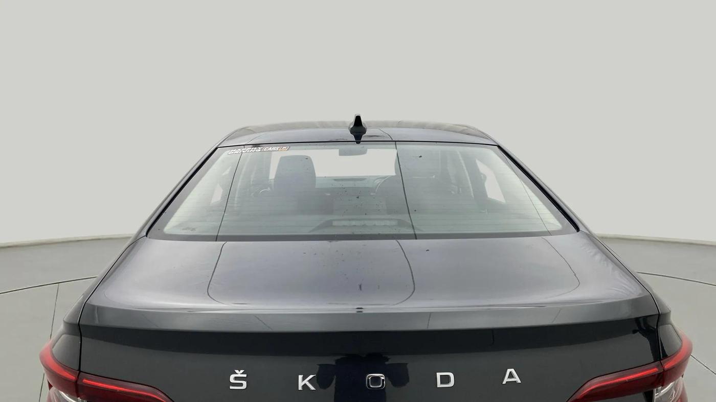 2023 Skoda SLAVIA AMBITION 1.0L TSI AT, Petrol, Automatic, 12,391 km, Rear Windshield