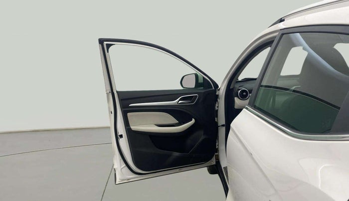 2022 MG ASTOR SAVVY 1.5 CVT, Petrol, Automatic, 19,528 km, LHS Front Door