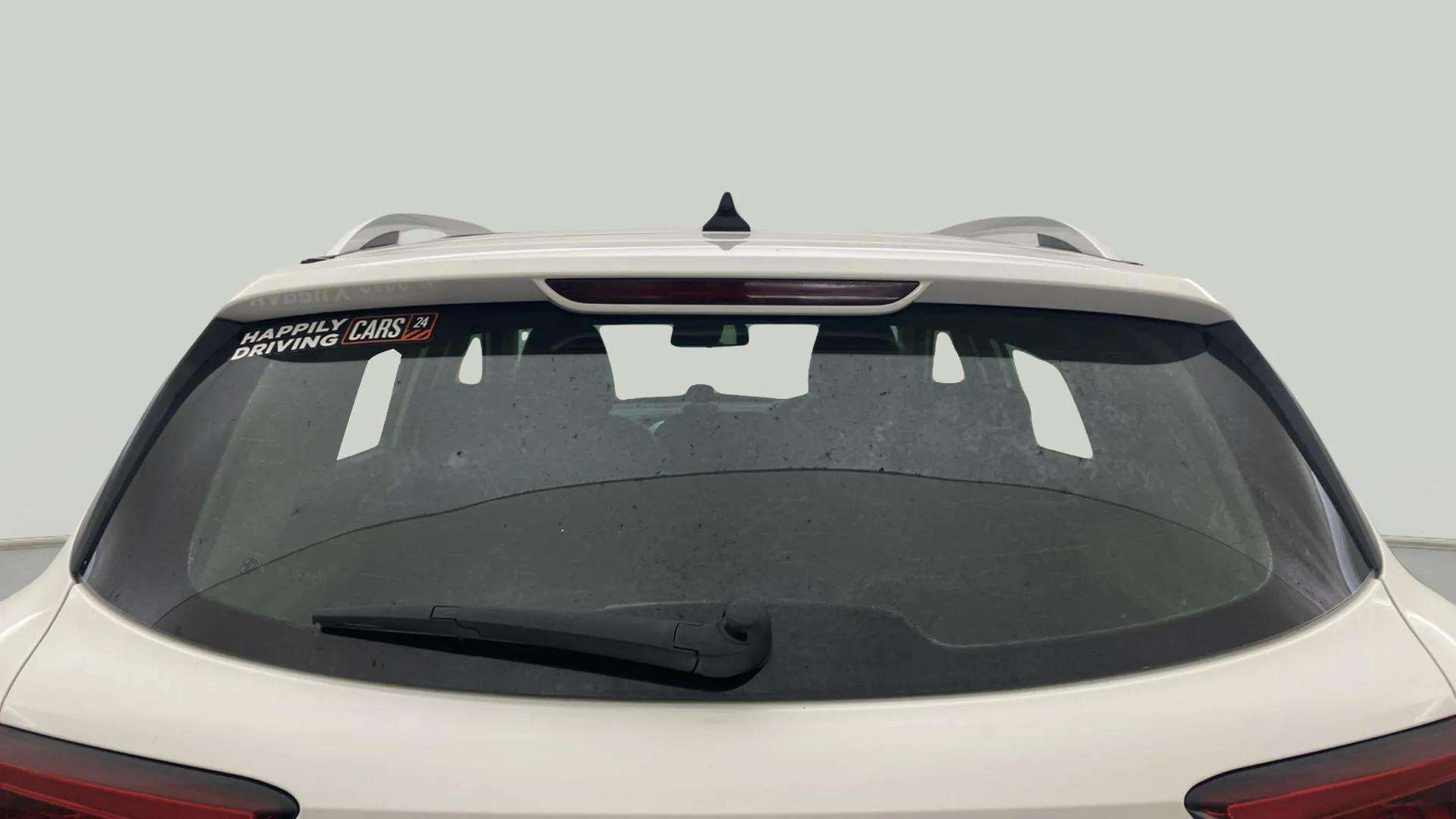 Rear-Windshield---Roof-25