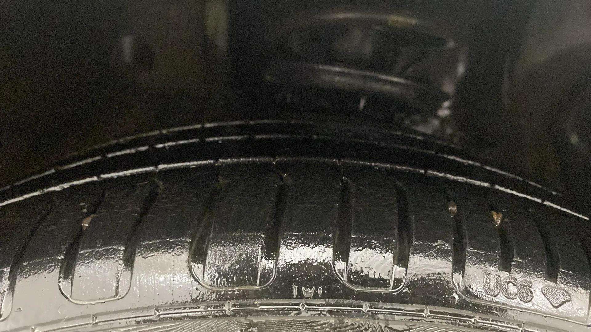 LHS-Front-Tyre-Tread-20