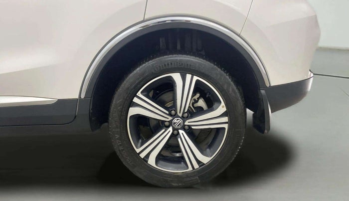2022 MG ASTOR SAVVY 1.5 CVT, Petrol, Automatic, 19,528 km, Left Rear Wheel