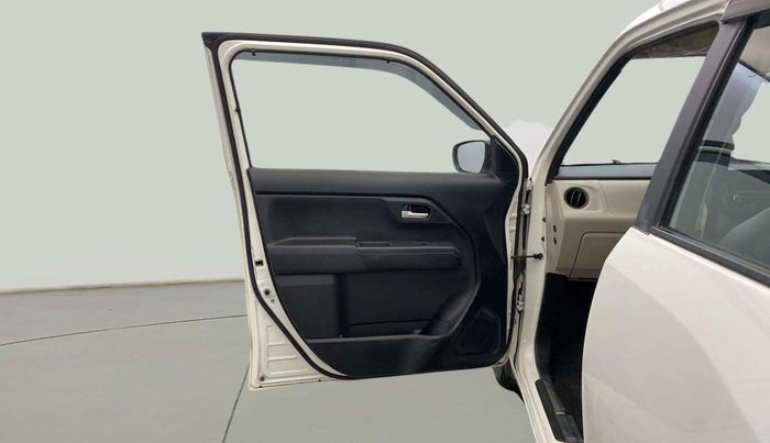 2022 Maruti New Wagon-R VXI CNG 1.0, CNG, Manual, 41,296 km, LHS Front Door