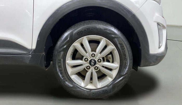 2017 Hyundai Creta SX PLUS 1.6 PETROL, Petrol, Manual, 74,457 km, Right Front Wheel