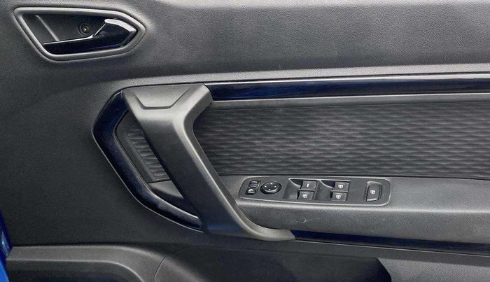 2022 Renault Kiger RXZ MT, Petrol, Manual, 32,706 km, Driver Side Door Panels Control