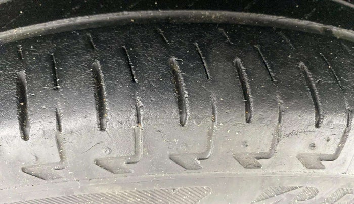 2016 Honda Amaze 1.2L I-VTEC SX, Petrol, Manual, 97,124 km, Right Front Tyre Tread