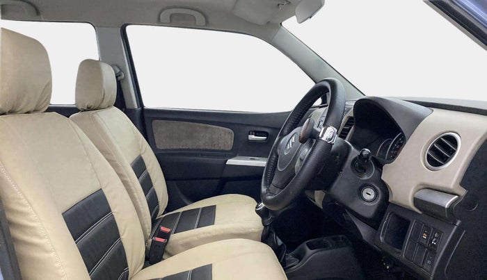 2014 Maruti Wagon R 1.0 VXI, Petrol, Manual, 39,908 km, Right Side Front Door Cabin