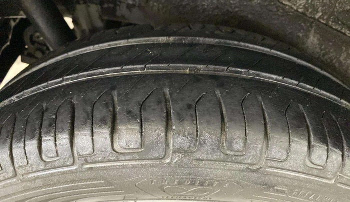 2014 Maruti Wagon R 1.0 VXI, Petrol, Manual, 39,908 km, Right Rear Tyre Tread