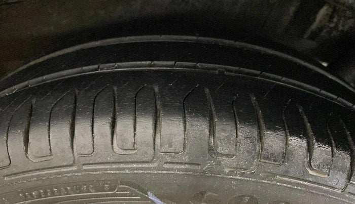 2014 Maruti Wagon R 1.0 VXI, Petrol, Manual, 39,908 km, Left Rear Tyre Tread