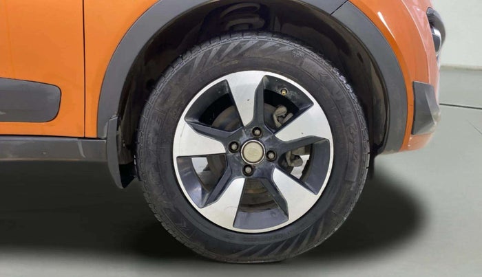 2019 Tata NEXON XZA PLUS PETROL, Petrol, Automatic, 52,997 km, Right Front Wheel