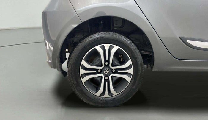 2023 Tata Tiago XZ PLUS CNG, CNG, Manual, 5,356 km, Right Rear Wheel