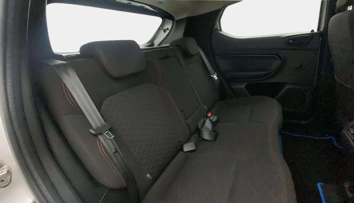 2022 Renault Kiger RXZ AMT, Petrol, Automatic, 42,532 km, Right Side Rear Door Cabin