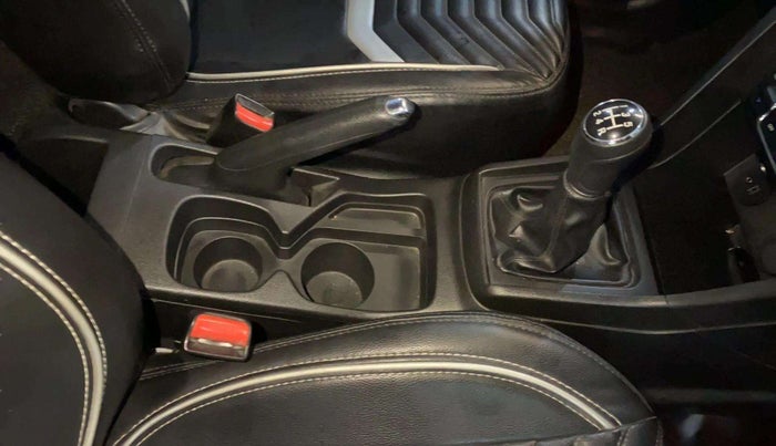 2022 Maruti Vitara Brezza ZXI, Petrol, Manual, 36,967 km, Gear Lever