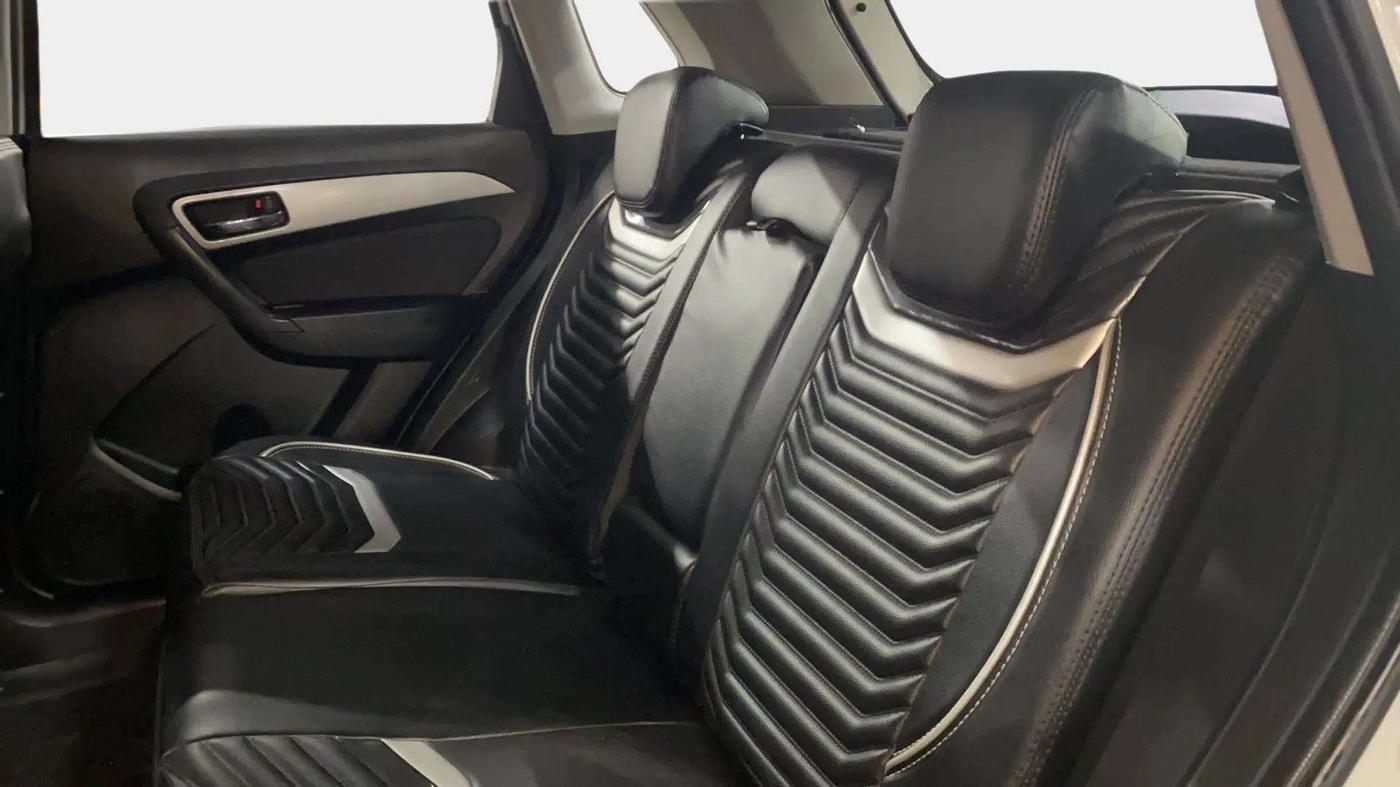 2022 Maruti Vitara Brezza ZXI, Petrol, Manual, 36,967 km, Right Side Rear Door Cabin