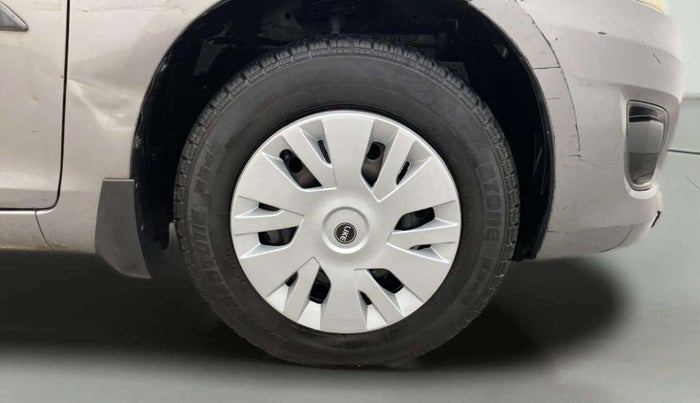 2013 Maruti Swift Dzire VXI, Petrol, Manual, 1,24,101 km, Right Front Wheel
