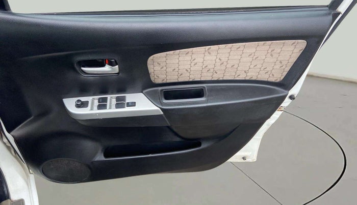 2015 Maruti Wagon R 1.0 VXI, Petrol, Manual, 46,704 km, Driver Side Door Panels Control