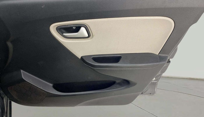 2019 Maruti Alto VXI, CNG, Manual, 89,330 km, Driver Side Door Panels Control