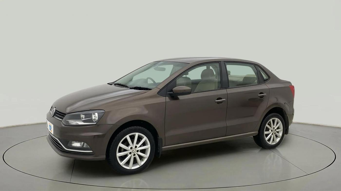 2017 Volkswagen Ameo HIGHLINE1.2L PLUS 16 ALLOY, Petrol, Manual, 30,905 km, Left Front Diagonal