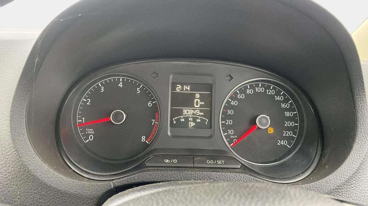 2017 Volkswagen Ameo HIGHLINE1.2L PLUS 16 ALLOY, Petrol, Manual, 30,905 km, Odometer Image