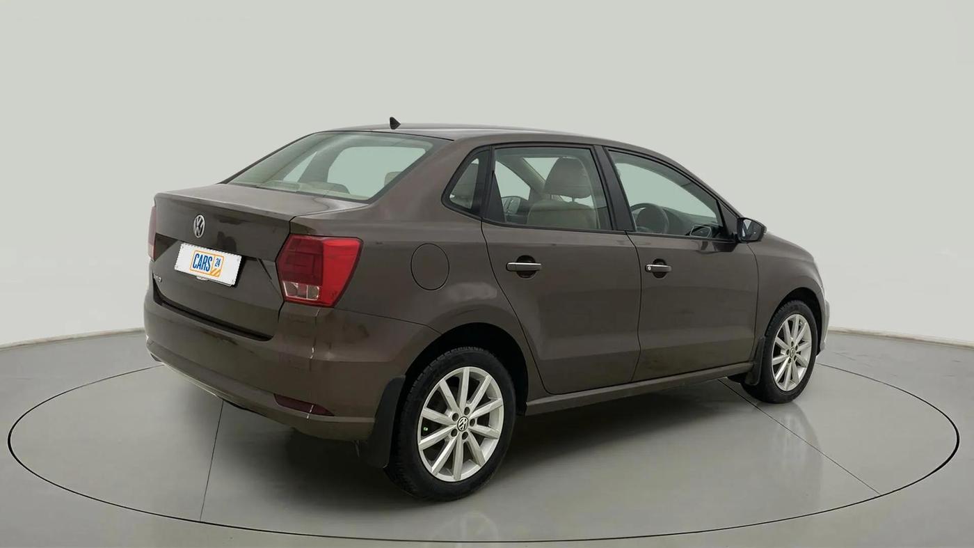 2017 Volkswagen Ameo HIGHLINE1.2L PLUS 16 ALLOY, Petrol, Manual, 30,905 km, Right Back Diagonal